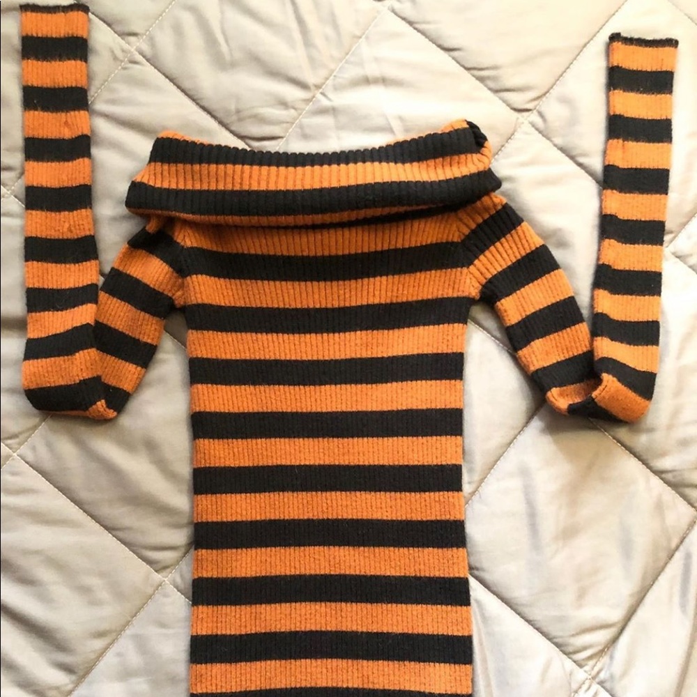 F21 Turtleneck